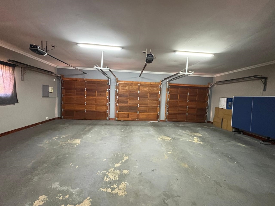 4 Bedroom Property for Sale in Hillcrest Northern Cape